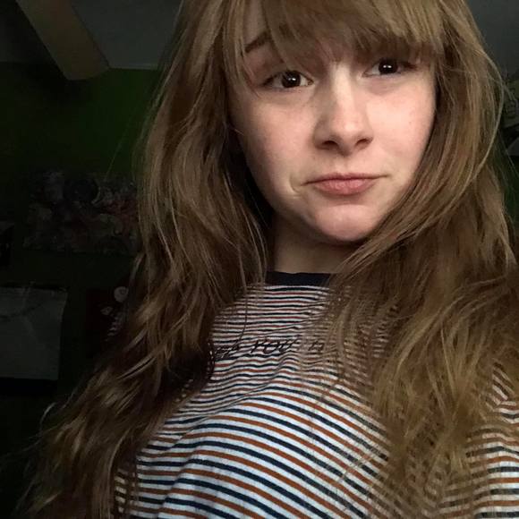 Meet your Posher, Amanda - Picture 1 of 1